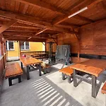 Garden * بوخارست