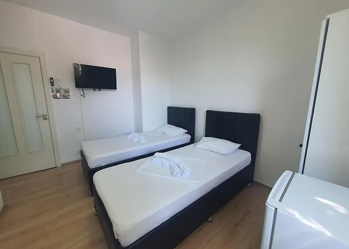 Garden * بوخارست